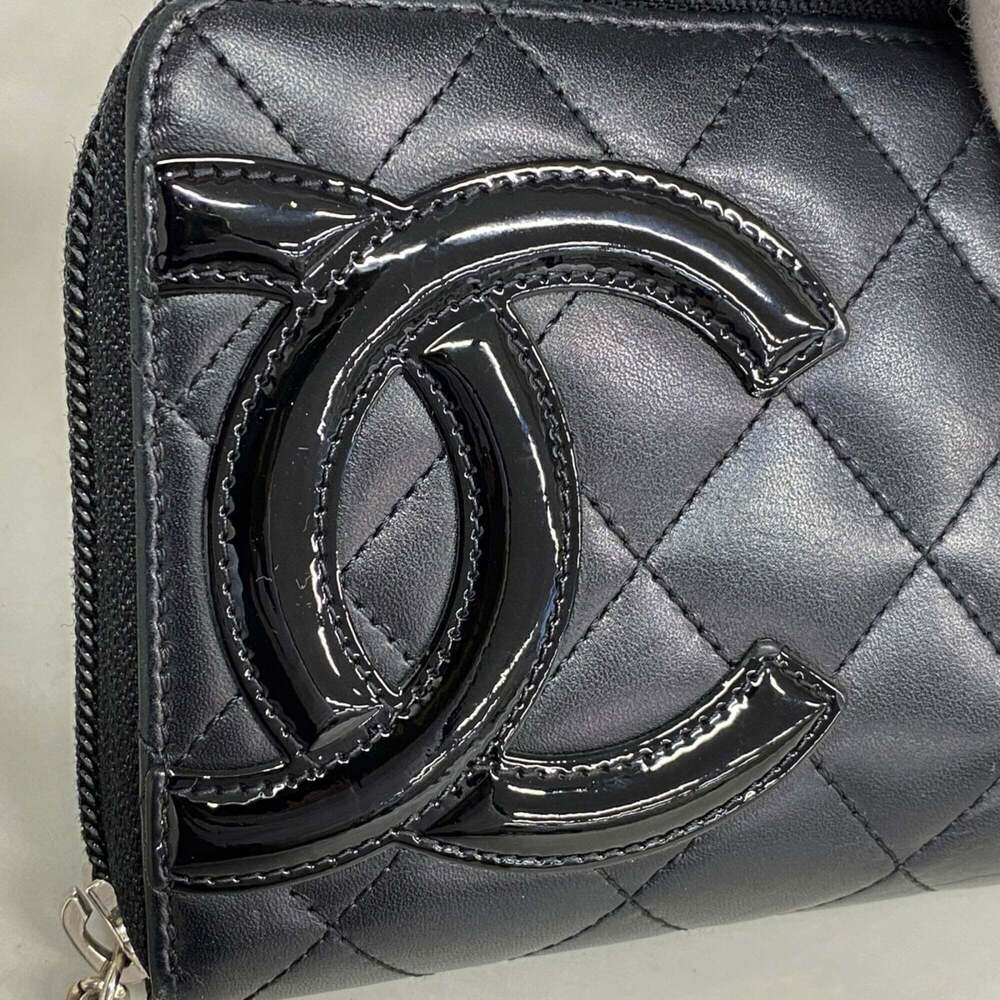 CHANEL Black Lambskin Leather Wallet - Picture 8 of 10